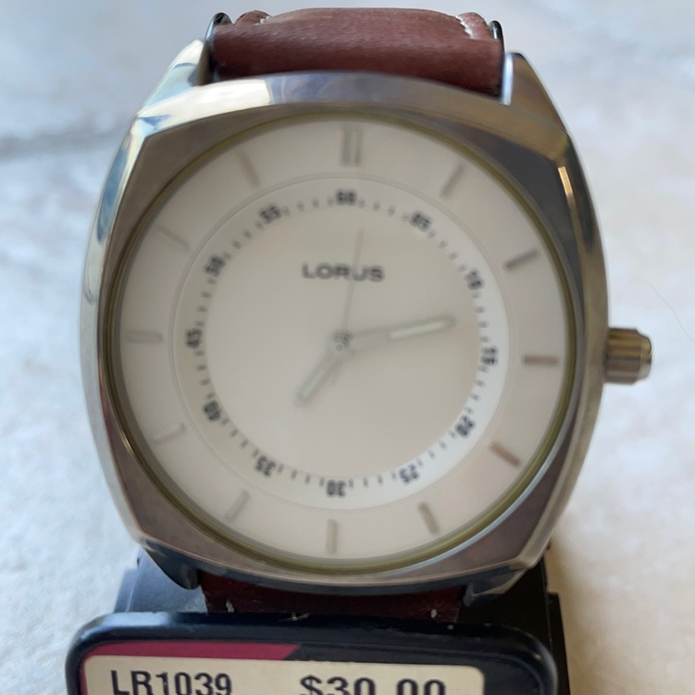 Lorus Men # LR1030